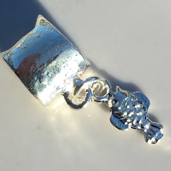 Cat 🐱with dangling fish 🐟 bead - Picture 3 of 4